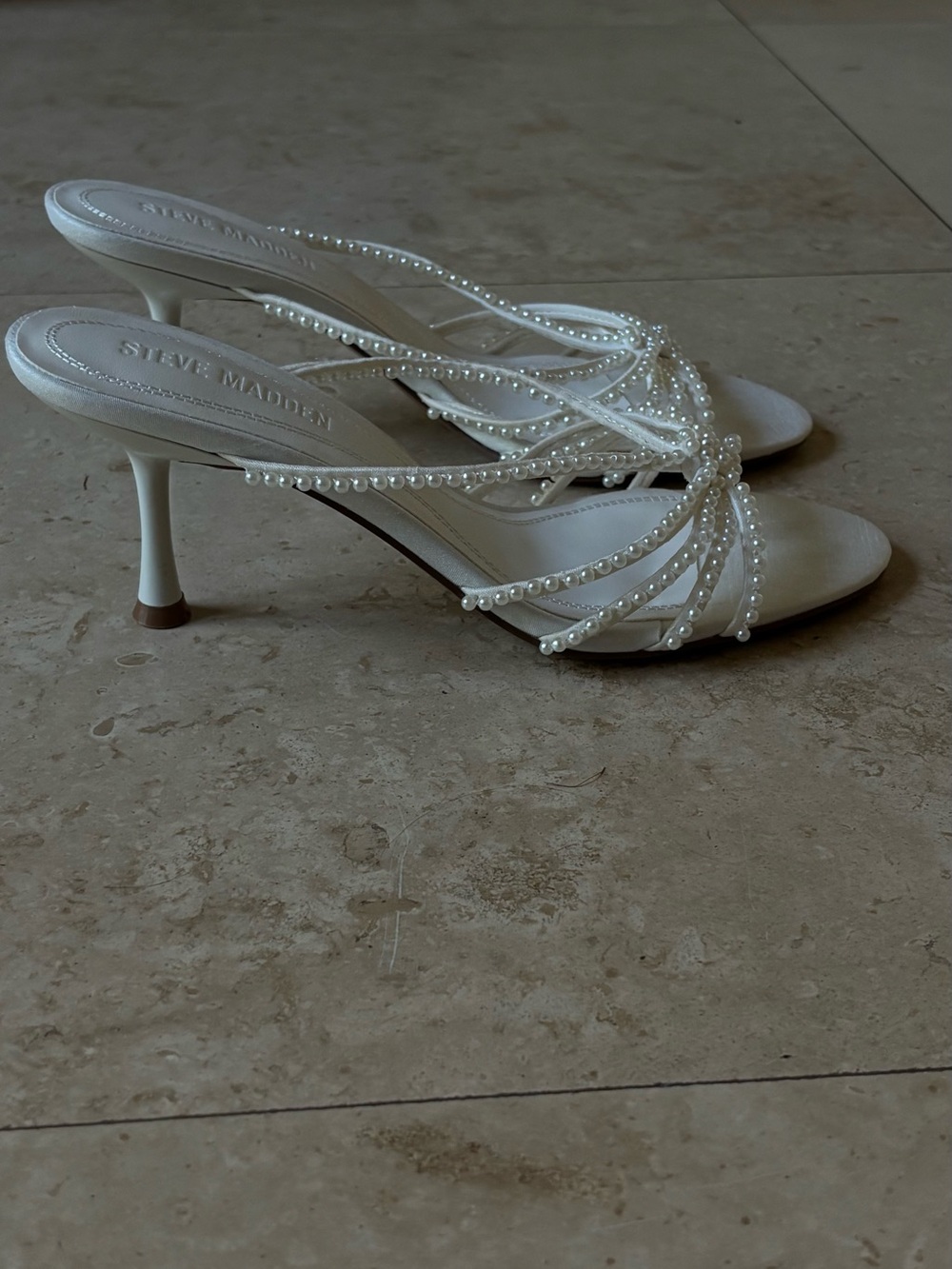 Steve Madden EDNA White Pearl-Strap Slide Sandals size 8 - Picture 4 of 6